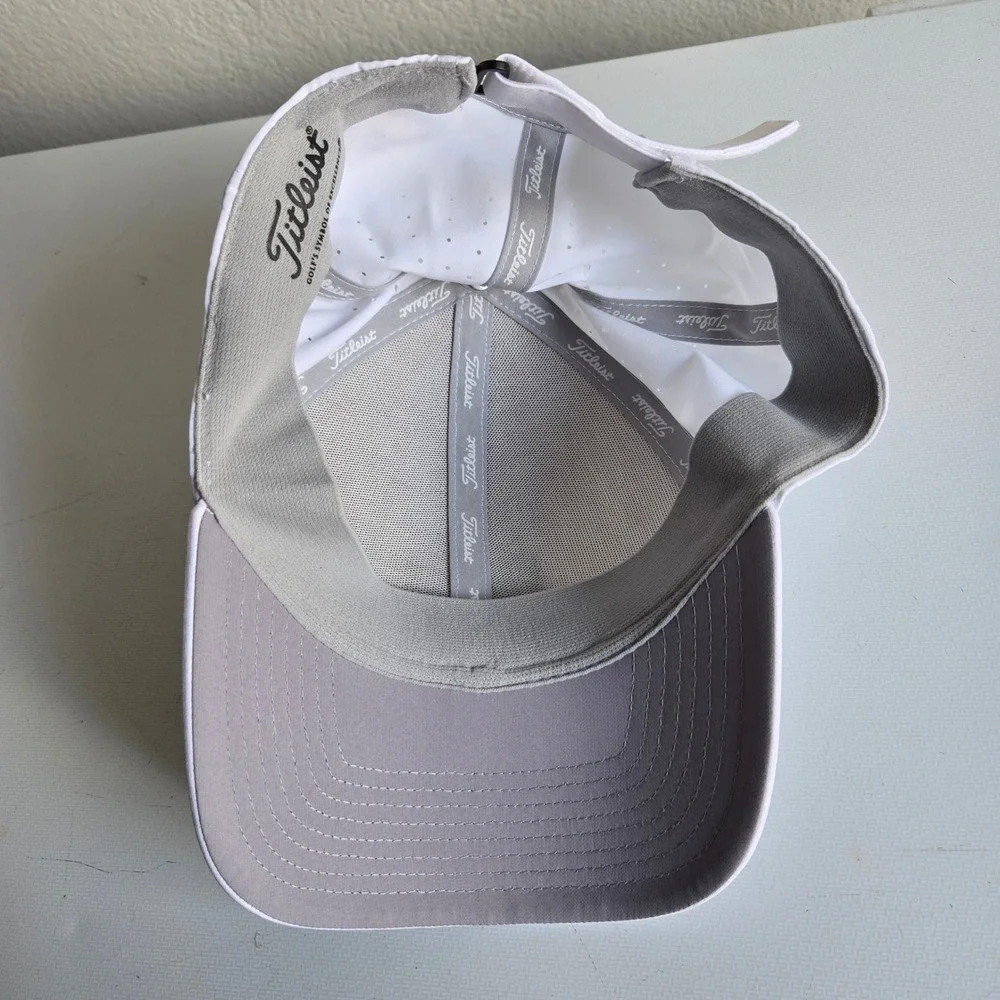 Titleist White Performance Golf Hat Stratusphere Gin New Amsterdam Promo NWT